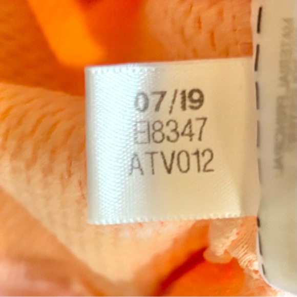 Adidas Women's Team Issue Badge of Sport Textured Hoodie, Pink, Large, NWT - Picture 7 of 13